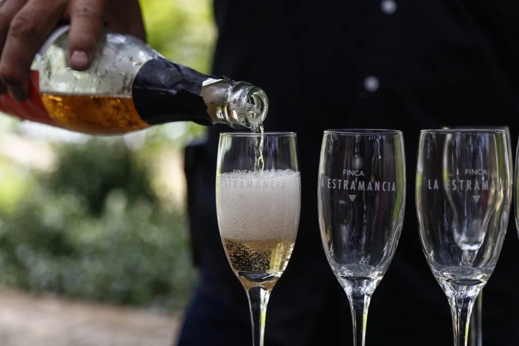 Degustaron el vino de la casa