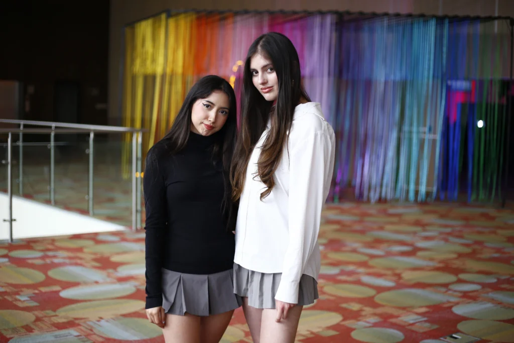 Greta Espinosa y Ximena Real