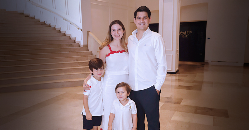 Alejandra Wise de Viesca, Gabriel Viesca, Gabriel y Daniel