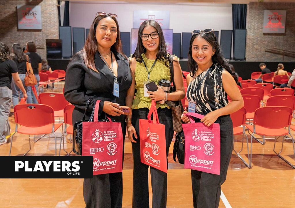 Andrea Sotelo, Melissa Pesroza y Azeneth Valenzuela.