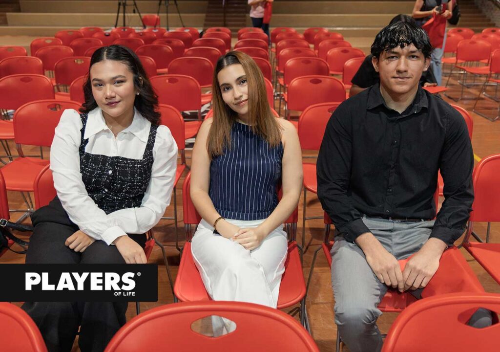 Itzel López, Mariana González y Jesús Favela.