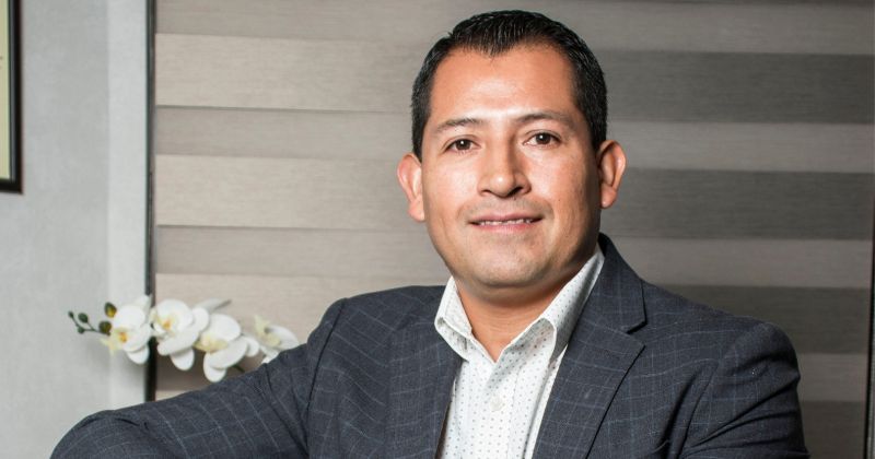 El Dr. Rubén Uriel Rodríguez Lindsay destaca por su liderazgo en salud pública