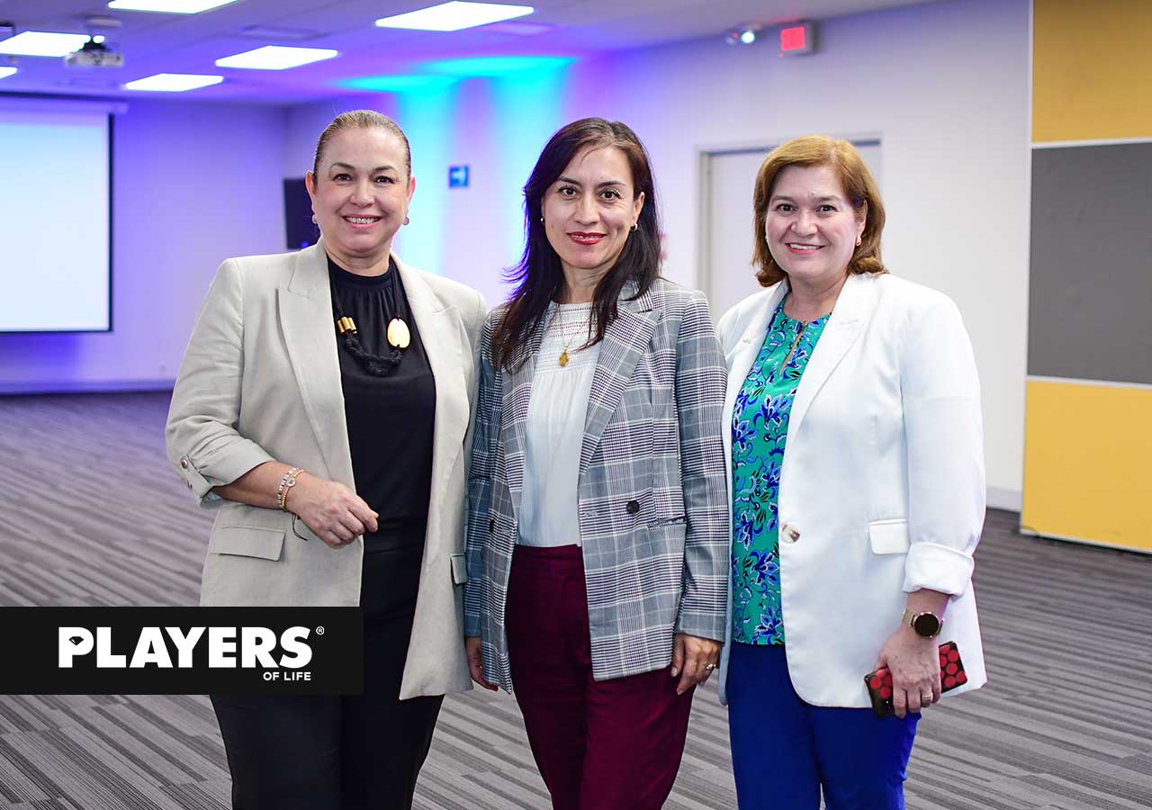 Liliana Delgado, Cristy García e Isabel Barraza.