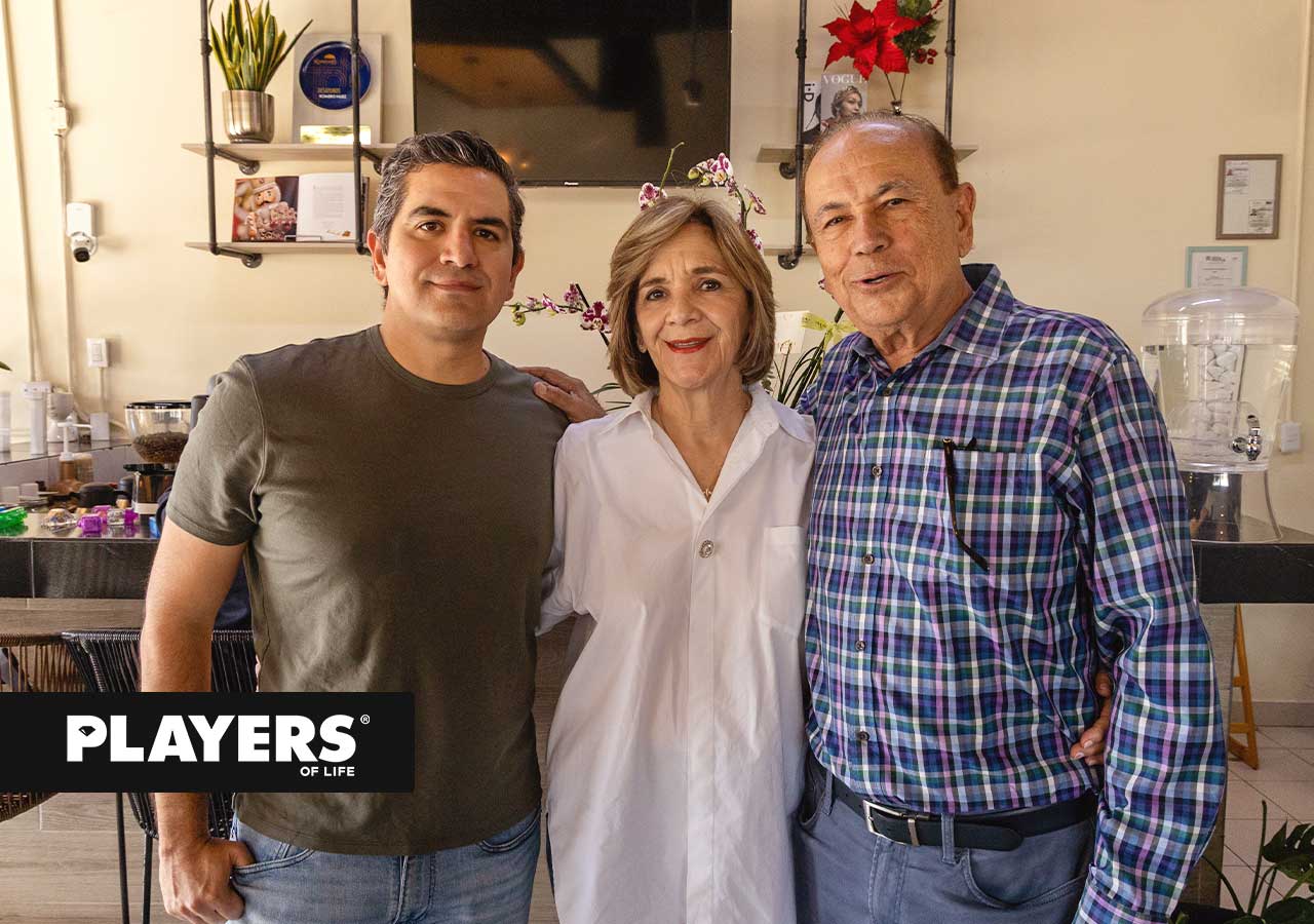 Alejandro, Gabriela y Jorge.