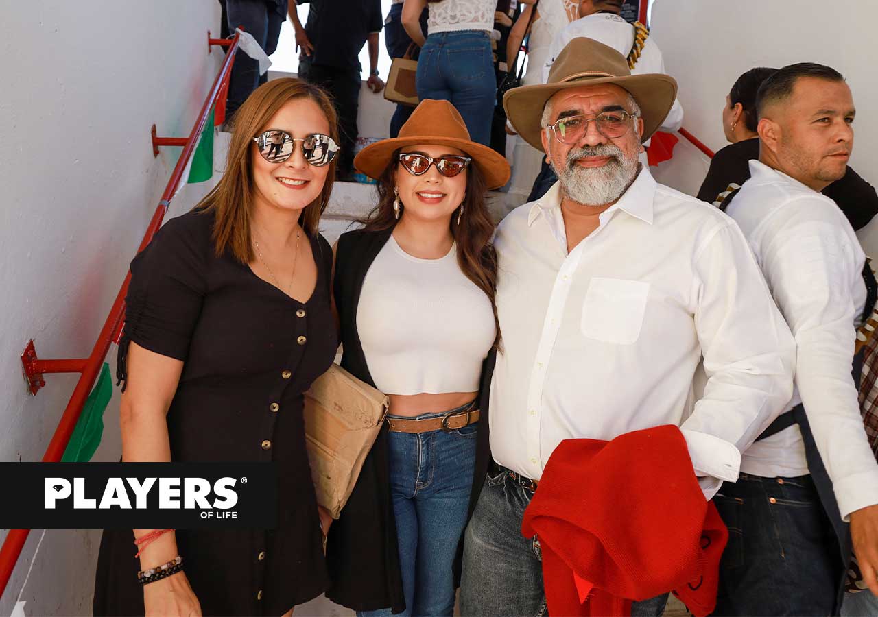 Mónica Sifuentes, Astrid Romero y Rafael Álvarez.