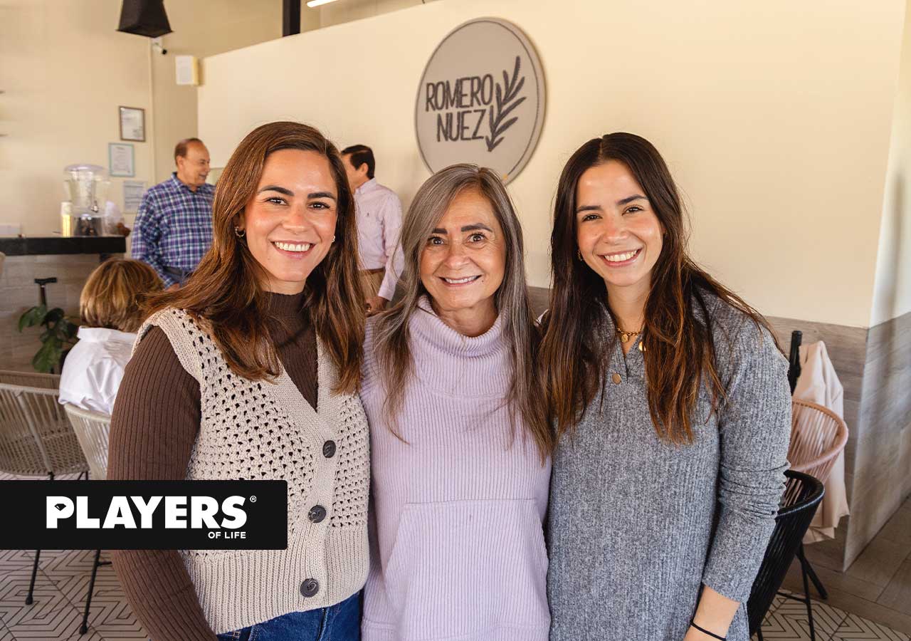 Nahir Sabag, Mayela Schroeder y Nayibe Sabag.