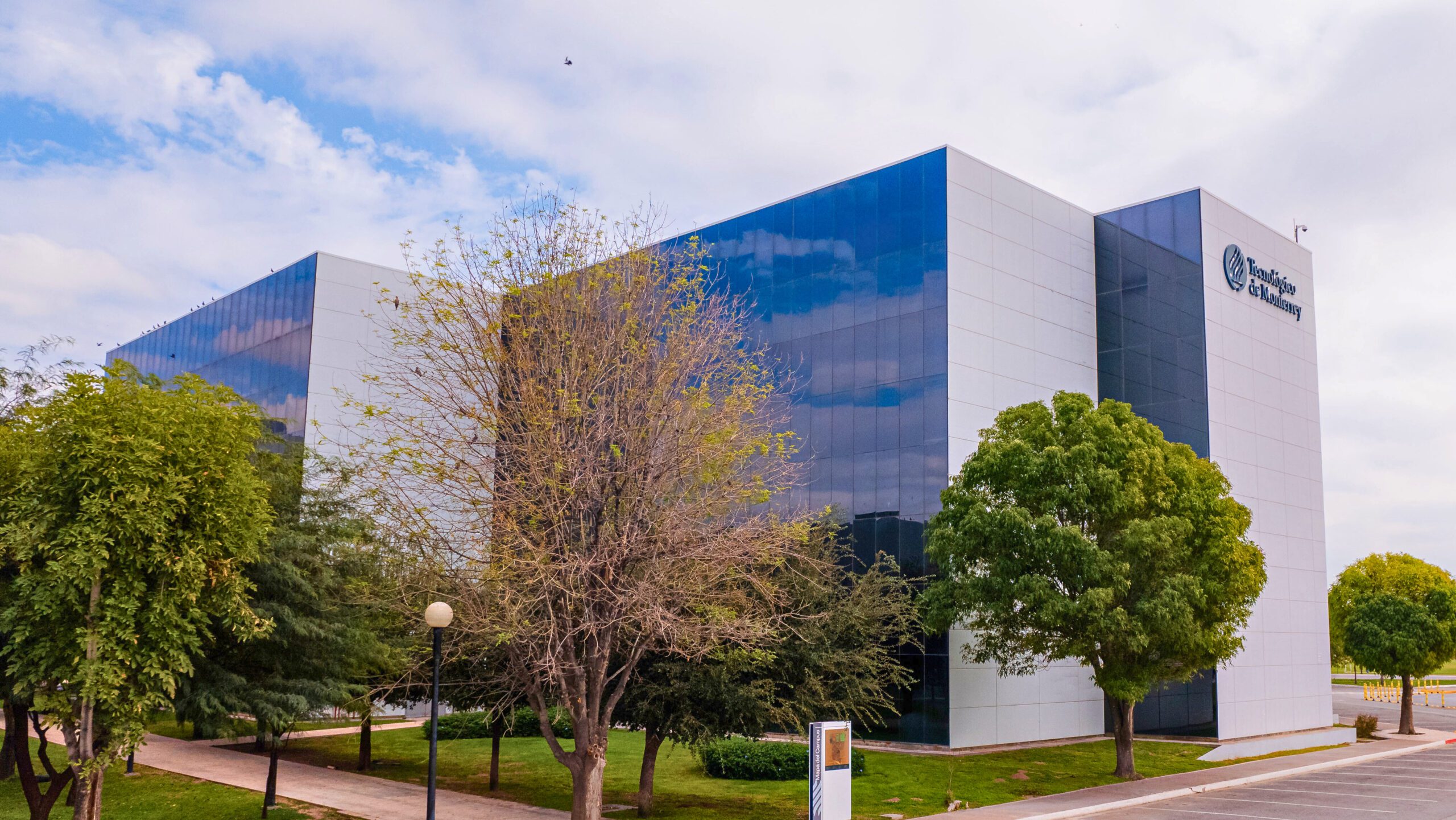 Tec de Monterrey campus Laguna abre Humanidades y Educación