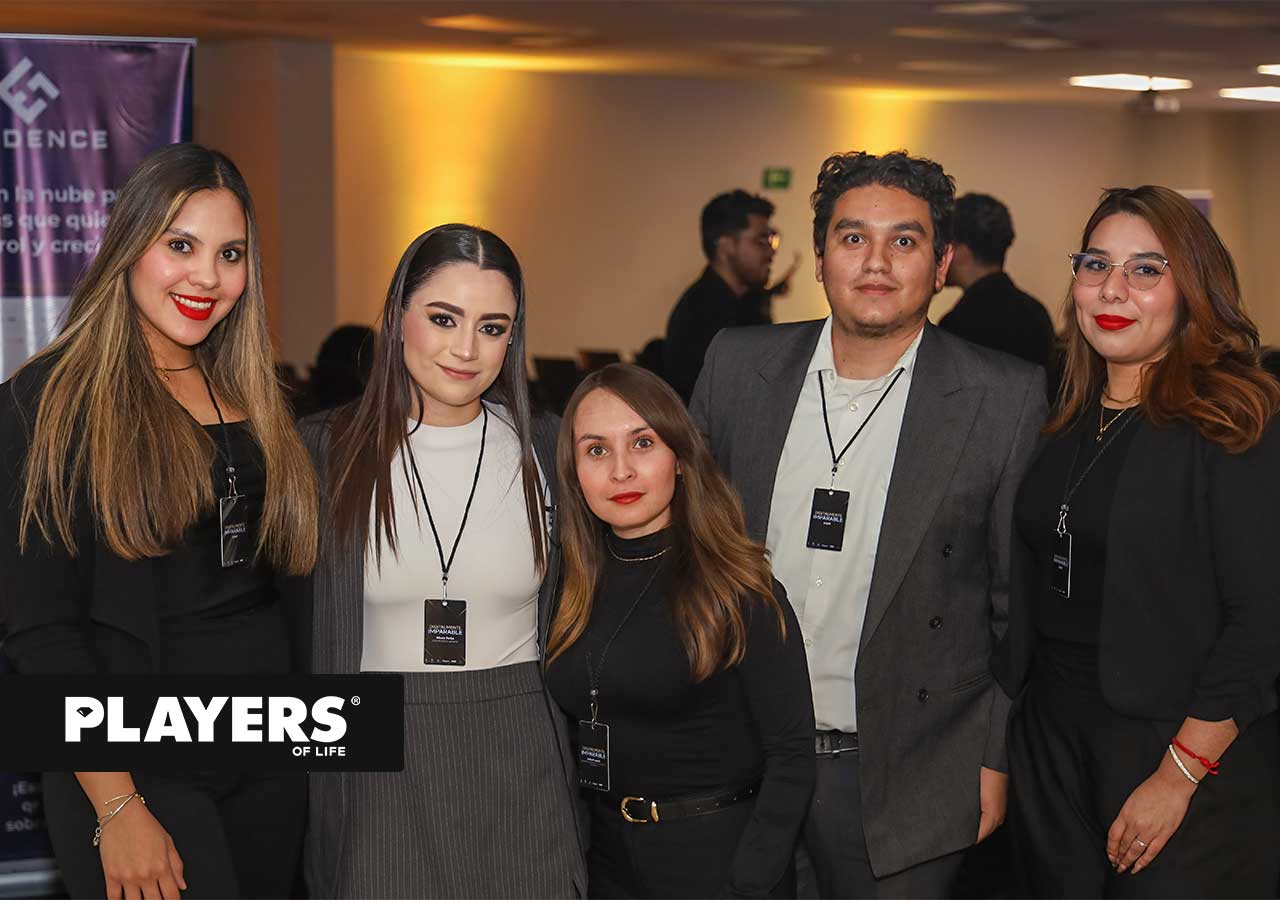 Fernanda Lozoya, Alexa Peña, Sofía Fraustro, Bryan y Vanessa Carrera.