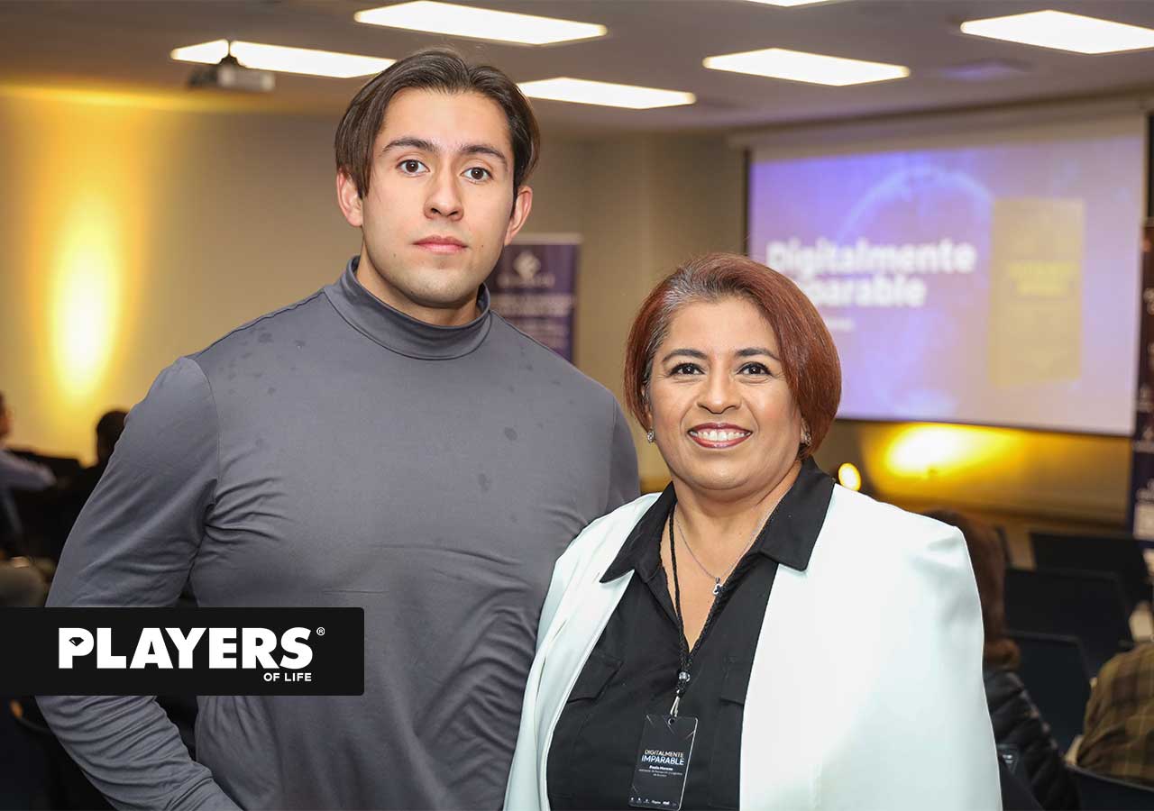 Raúl Valdez y Paula Moreno.