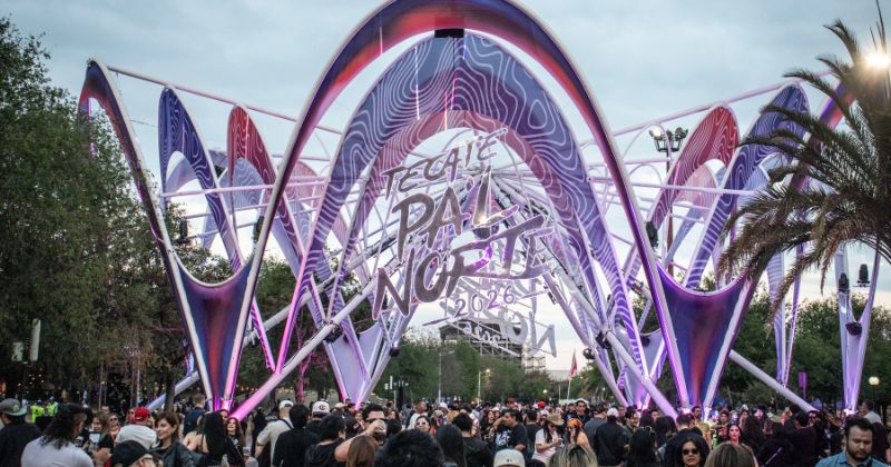 El productor Salvador Garza Fishburn llevó la experiencia sonora del arco principal de Pal Norte a otro nivel con una pieza inmersiva en 12.1 canales que envolvía a todos los asistentes.