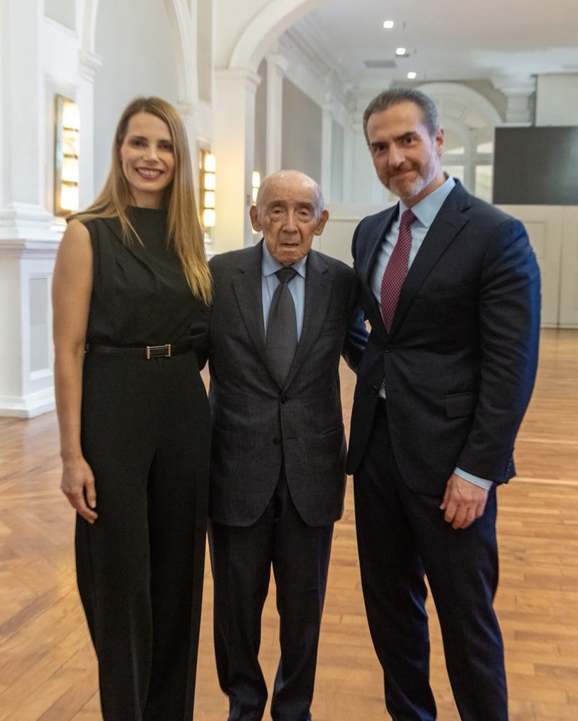 Julio Cepeda recibe la Medalla al Mérito Empresarial 2026 en Monterrey