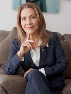 Lourdes Cázares Ruiz, Presidenta de la Cámara de Joyería Jalisco